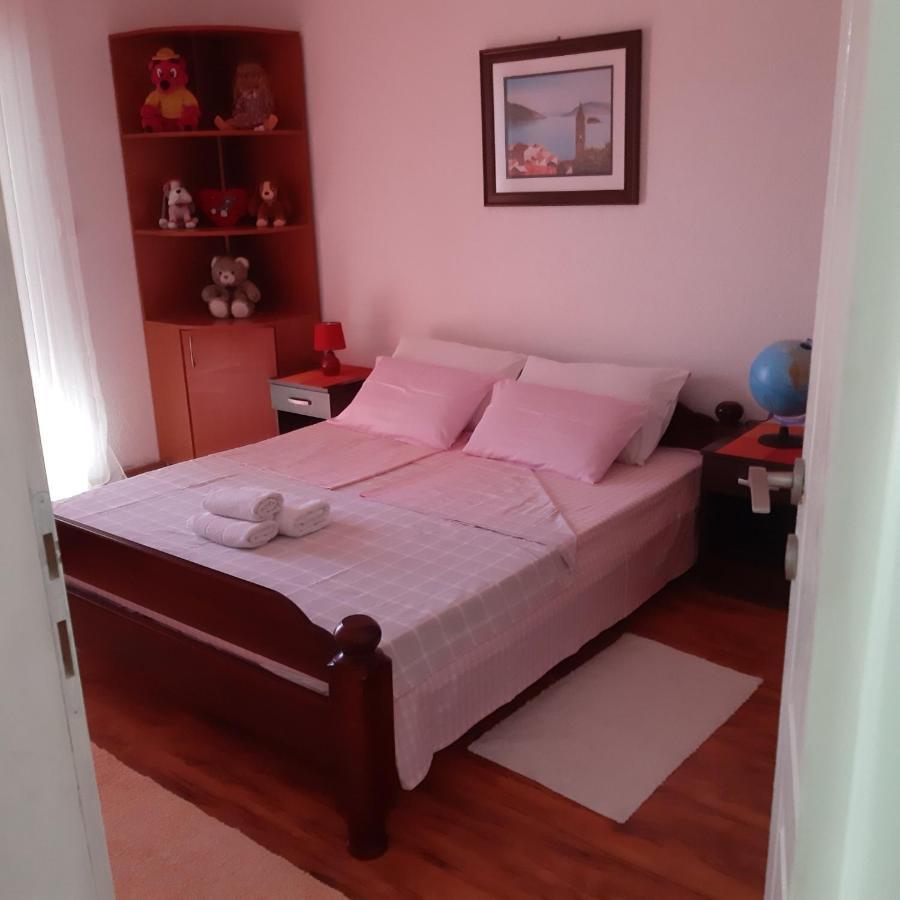 Apartmani Beljkas ติวัต ภายนอก รูปภาพ