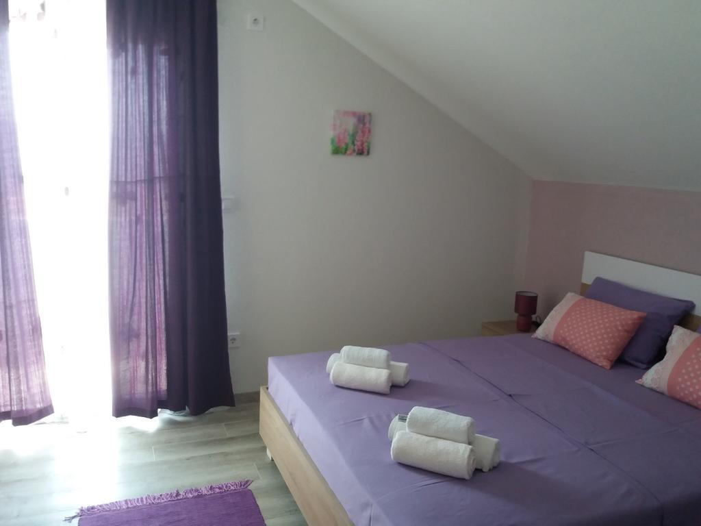 Apartmani Beljkas ติวัต ภายนอก รูปภาพ