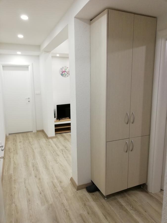 Apartmani Beljkas ติวัต ภายนอก รูปภาพ