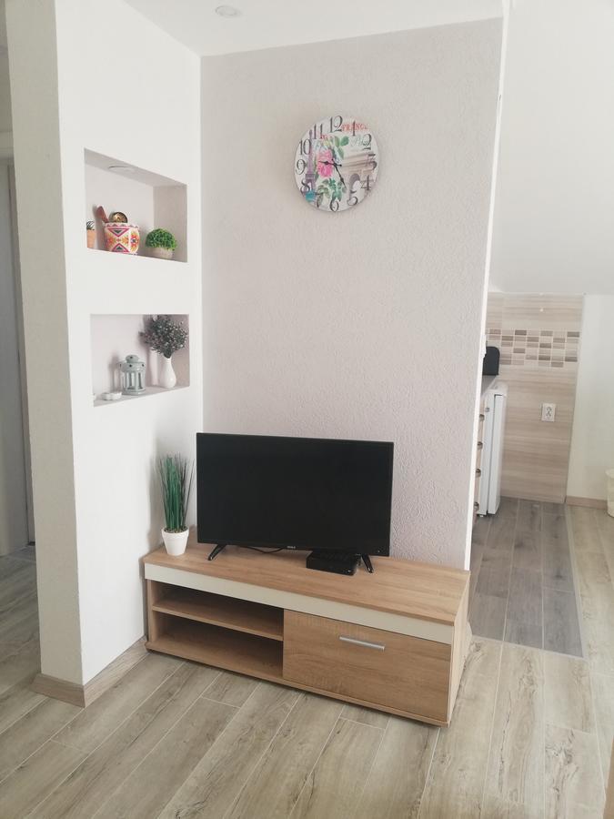 Apartmani Beljkas ติวัต ภายนอก รูปภาพ